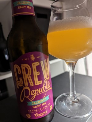 Crew Republic Jackpot Hazy IPA